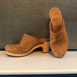 Ugg Suede Clogs 8.5M Tan